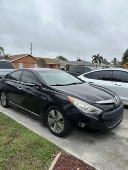 2013 Hyundai Sonata Hybrid