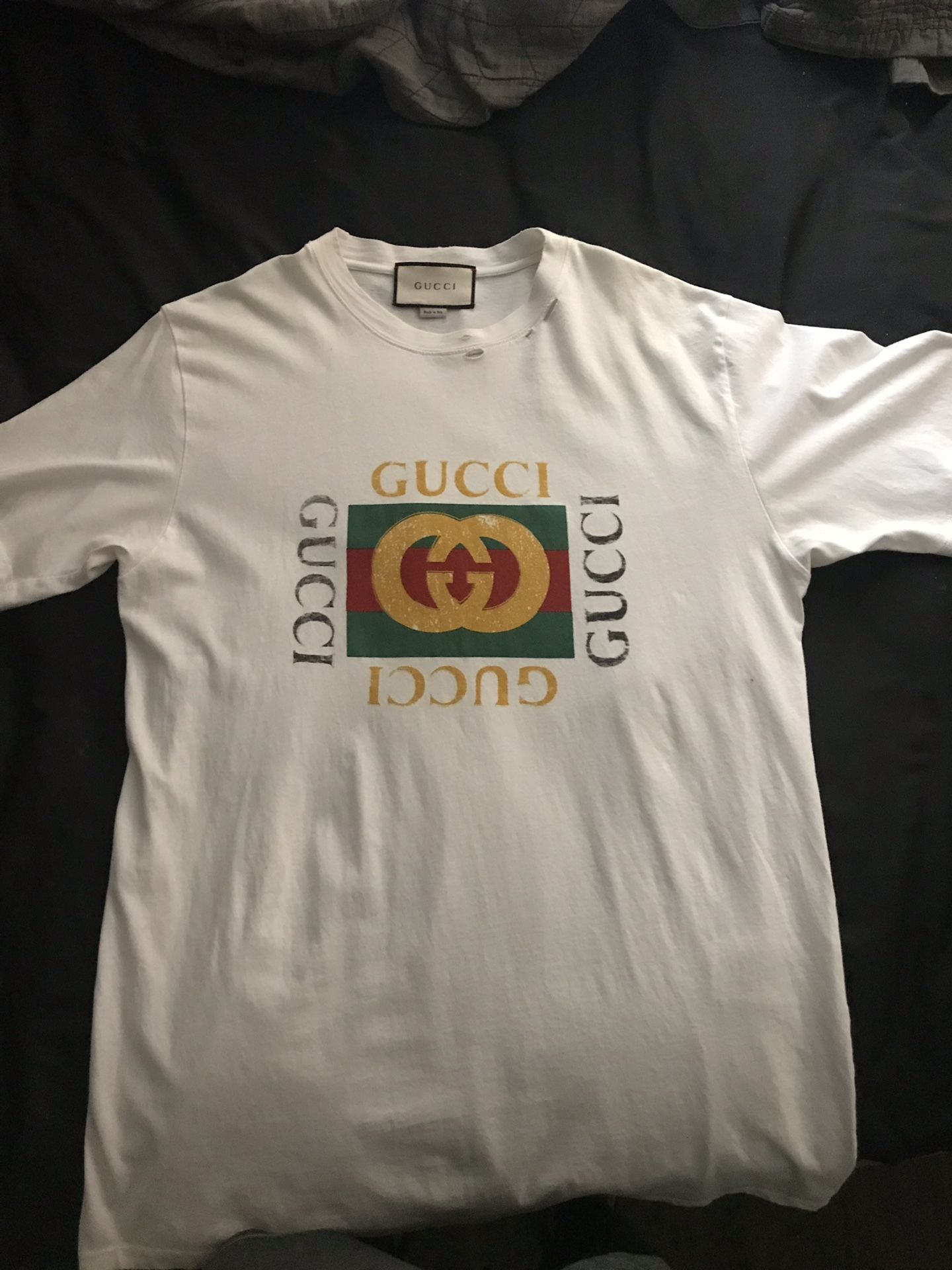 Gucci distressed t-shirt size Large