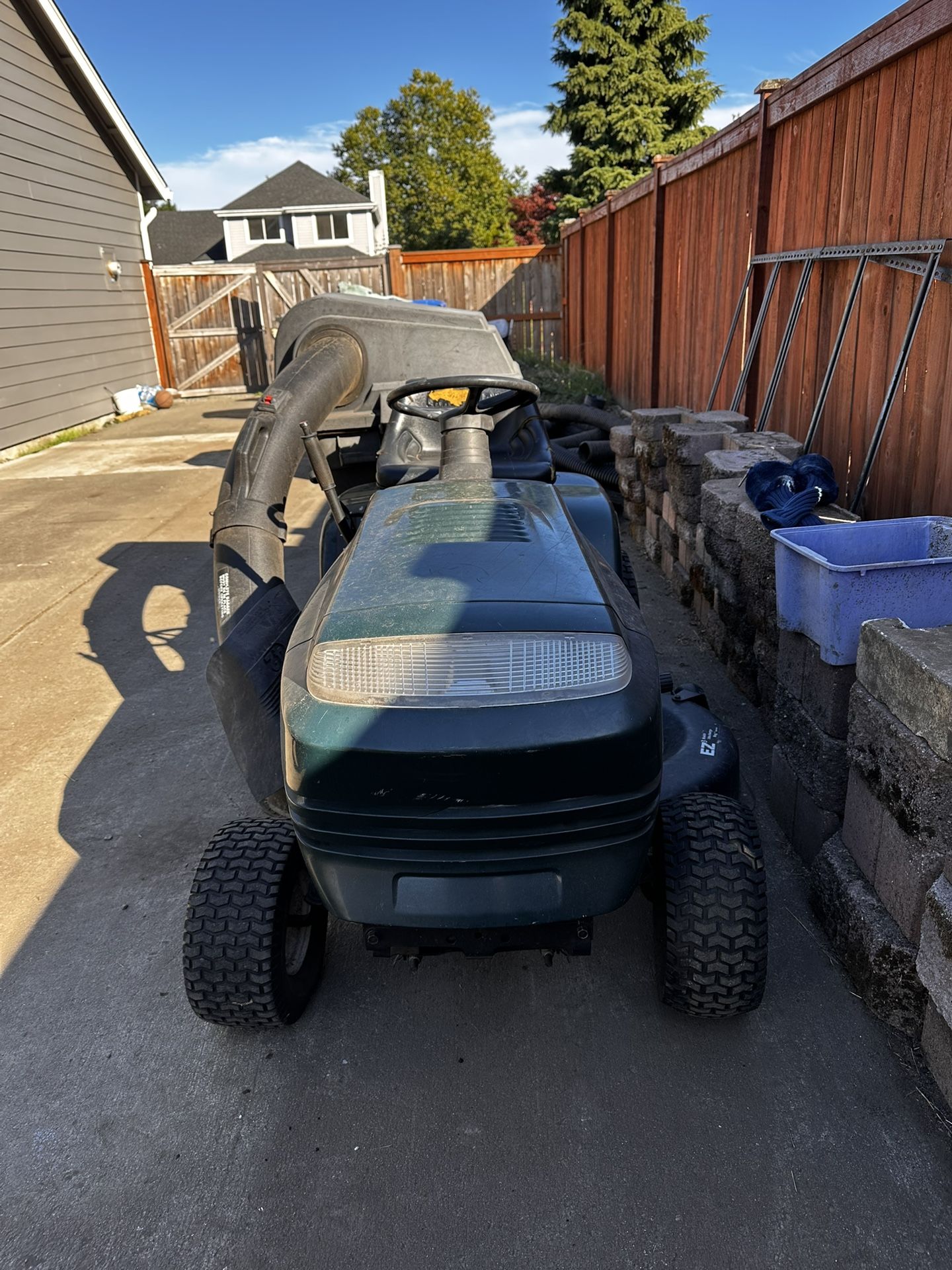 Craftsman Riding Lawn Mower