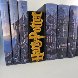 Harry POTTER BOOKNOOK BOOKEND LOGO 