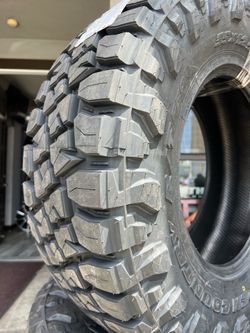 35/1250/18. TOYO RT PRO NEW TIRES