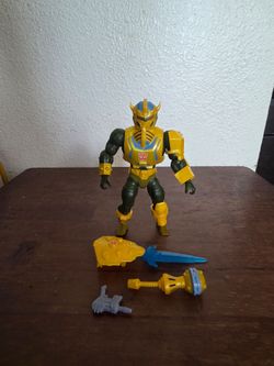 Masters of the Universe X Transformers Bumblebee Armor Man of Arms