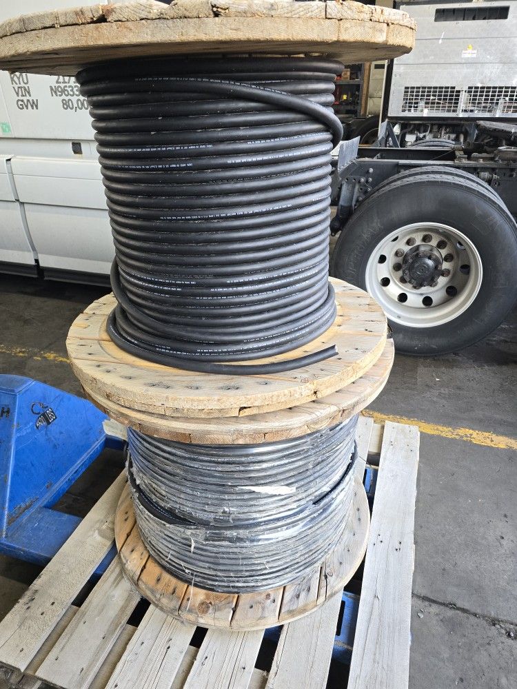 Spool Of Wire 8C 12 AWG Cable
