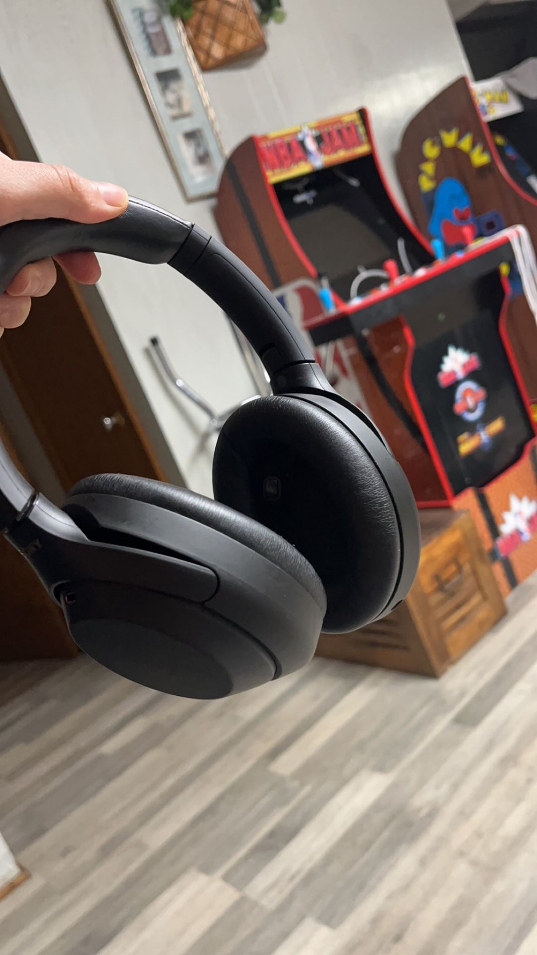 Sony headphones _WH-1000XM4