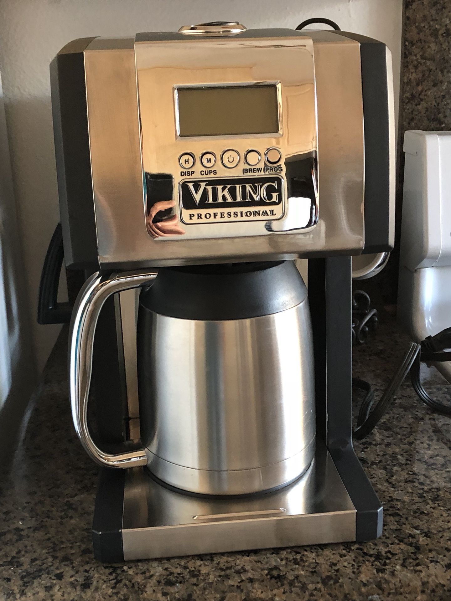 CUISINART 12 CUP COFFEEMAKER AND SINGLE-SERVE BREWER – Viking Cooking School