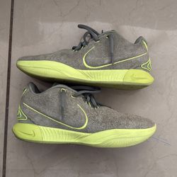 Nike Zoom LeBron XX/20 Algea Green