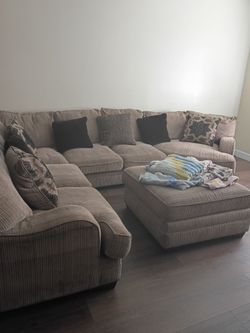 Sectional couch