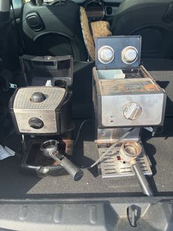 2 DeLonghi espresso machines for price of 1