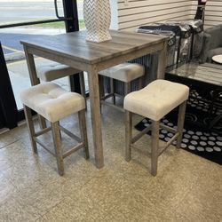 Table With 4 Chairs Brand New Set $179 Only 