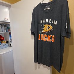 Anaheim Ducks T Shirt XL