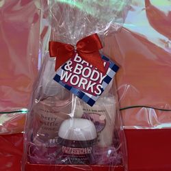 Berry Waffle Cone Gift Set 