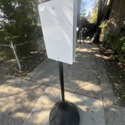 Outdoor/Indoor Poll Sign