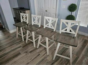 Beautiful counter height swivel bar stools