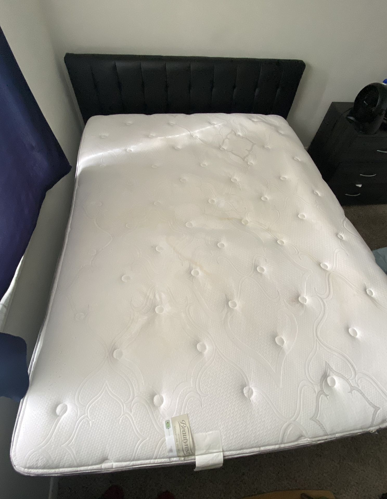 Beauty rest Mattress PICK Up 11/25 ONLY for Sale in Fort Lauderdale, FL