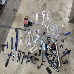 Pro bike repair tools assorted