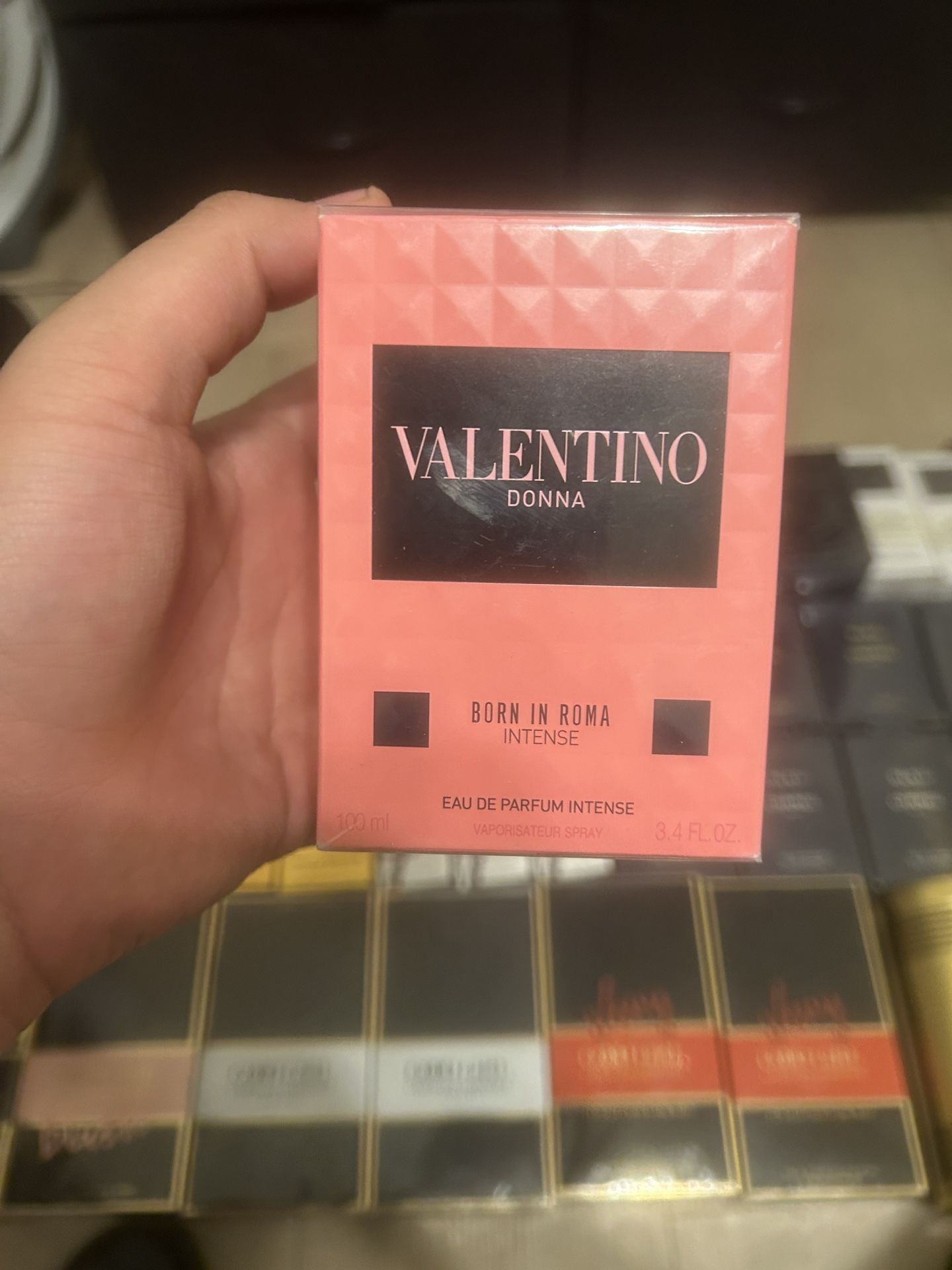 VALENTINO DONNA BORN IN ROMA INTENSE