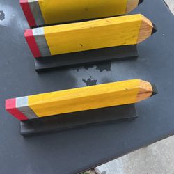 4 Wood Pencils 