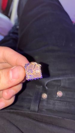 Trap house, pink ring