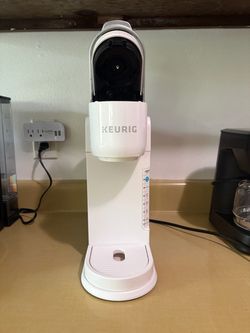 Kuerig White K-Iced Single Serve Coffee Maker