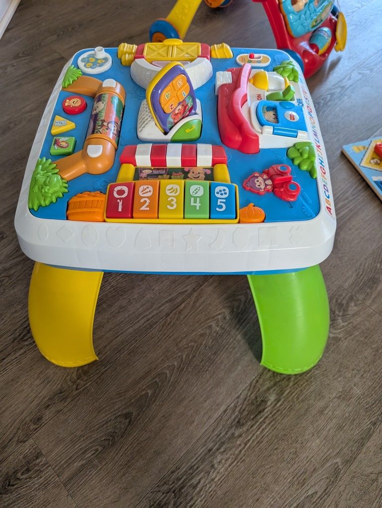 Kids Play Table