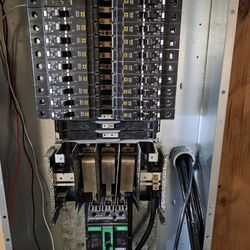 125 Amp 3phase 4 Wire SQUARE D panel 277/480v