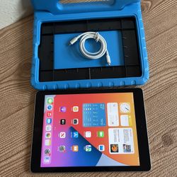 Apple iPad 5th Generation 32GB  with kids protective case & Charger (128gb $170) 