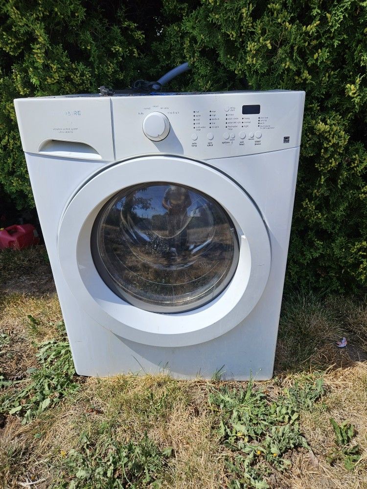 Frigidaire Energy Star H.E. Washing Machine