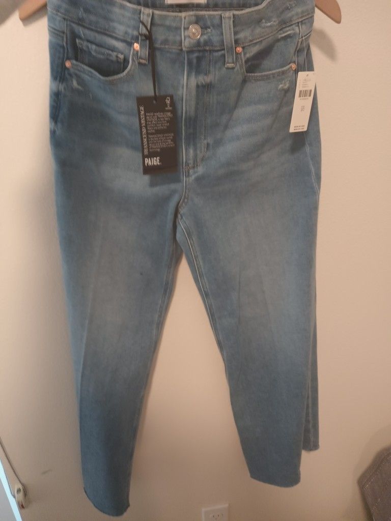 Paige Jeans. NWT Cropped Wide Leg Size 27