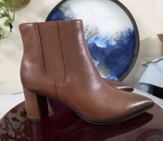 Franco Sarto Demmi Pointed Toe Dress Booties Size 6M