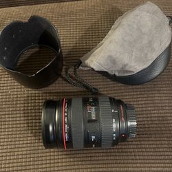 Canon EW-83F 24-70mm Zoom Lens