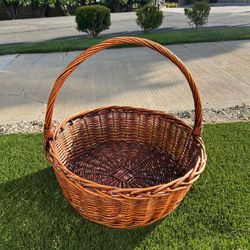 Vintage Boho Cottage Farmhouse Woven Wicker Extra Large Basket