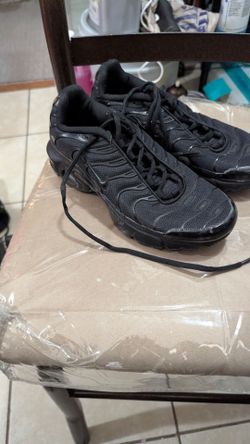 Air Max size 6 y
