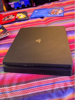 PlayStation 4 Slim
