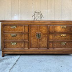 Gorgeous Mid century dresser by Thomasville