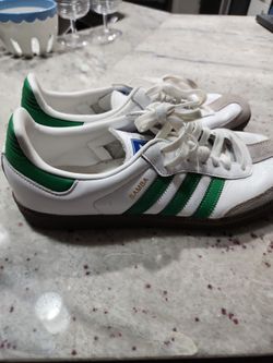 Good condition shoes/sneakers