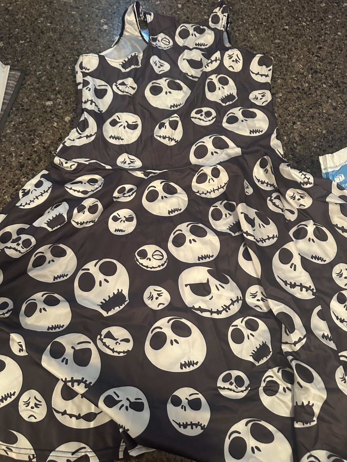 Small/med women’s dress jack nightmare before Christmas costume