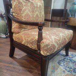 Elegant Vintage Chair 
