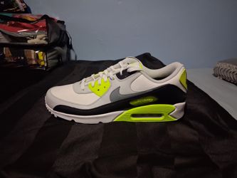 Brand New And Original Men's Nike Air Max's 90" Sneakers Sizes 15