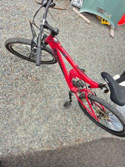 red Schwinn Protocol 1.0 mountain bike