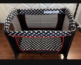 Baby play pen