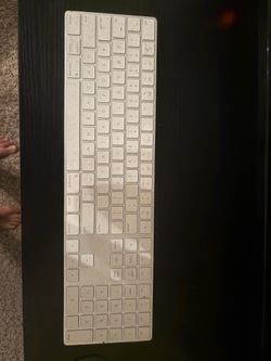 Apple Magic Mouse & Keyboard