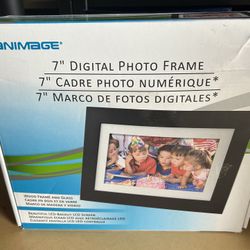 Digital Photo Frame