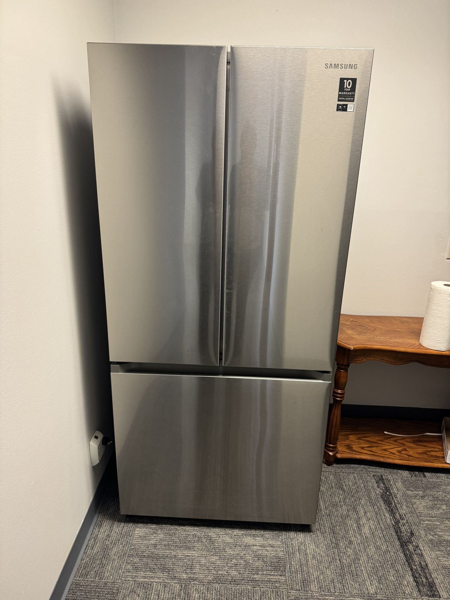FRIDGE - Like New Samsung Fridge Stainless Steal