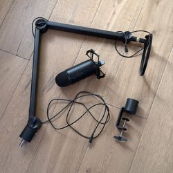 Logitech Yeti Blue USB Pro podcast Mic, Arm, and Shock mount 