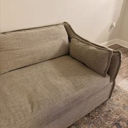 Comfy & Clean Couch – No Pets – $400
