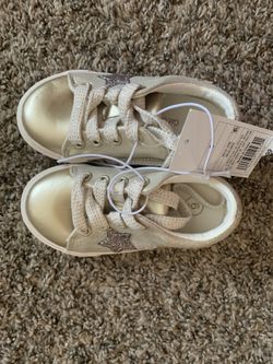 Girls shoes brand new size 6T