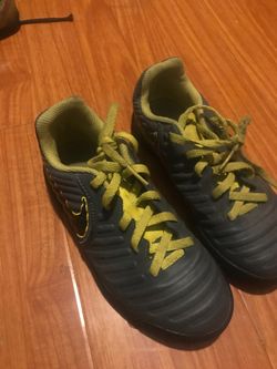Nike indoor shoes