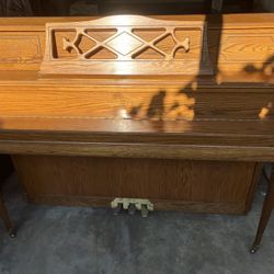 Kohler & Campbell Console Piano