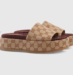 New…Brown Platform  Sandals