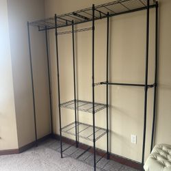 Closet Alternative. Clothes Organizing 